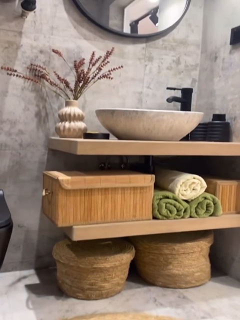 Lebegő mosdó rejtett világítással